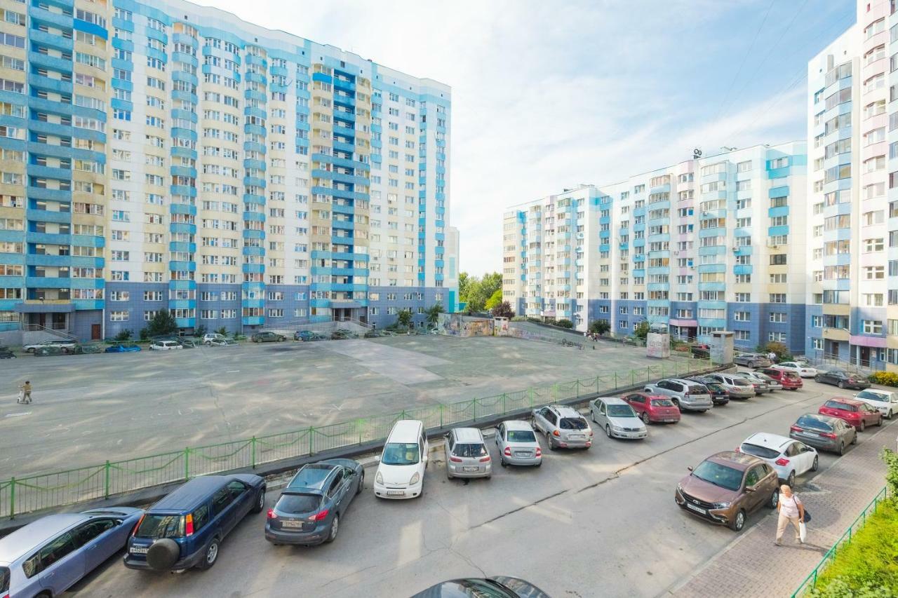 Nsk-Kvartirka, Gorskiy Apartment, 67 Novosibirsk Esterno foto